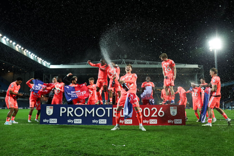 F. Lampard's led Coventry City club reached the Premier League.