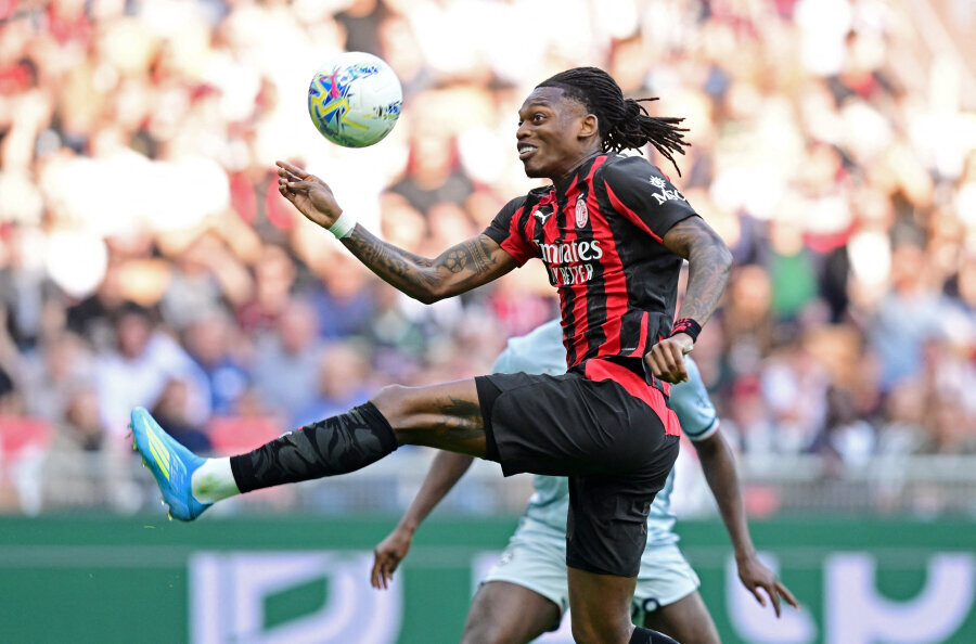 R. Leao – open to joining Barcelona