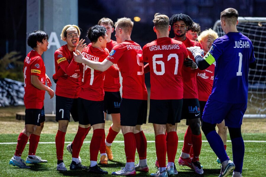 "Atmosfera" that defeated "Žalgiris" is in a lower position in its division than the "Žalgiris" reserve team.