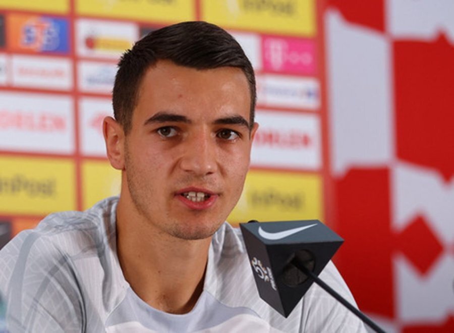 J. Kiwior became a full-fledged player of the 'Porto' club after the title.