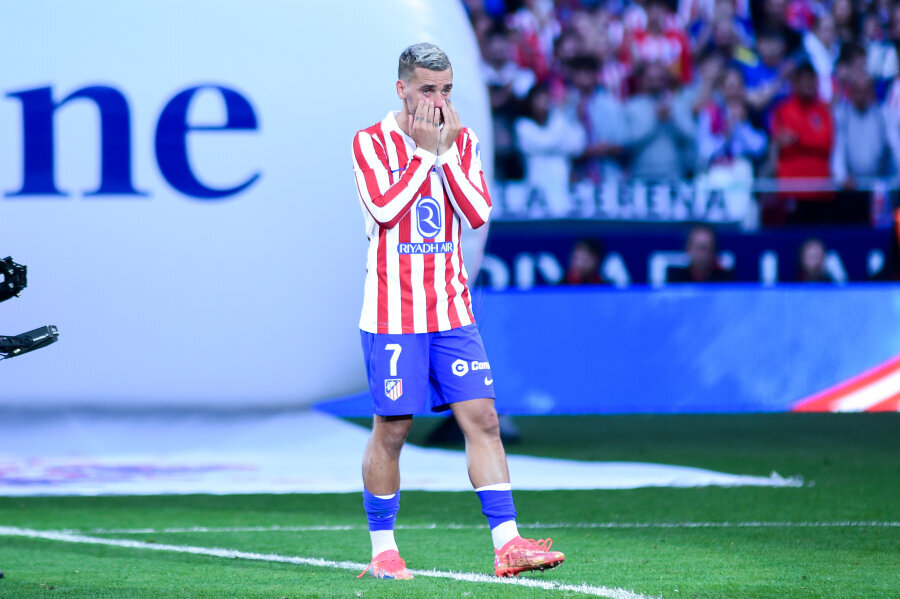 A. Griezmann apologized to Atletico fans