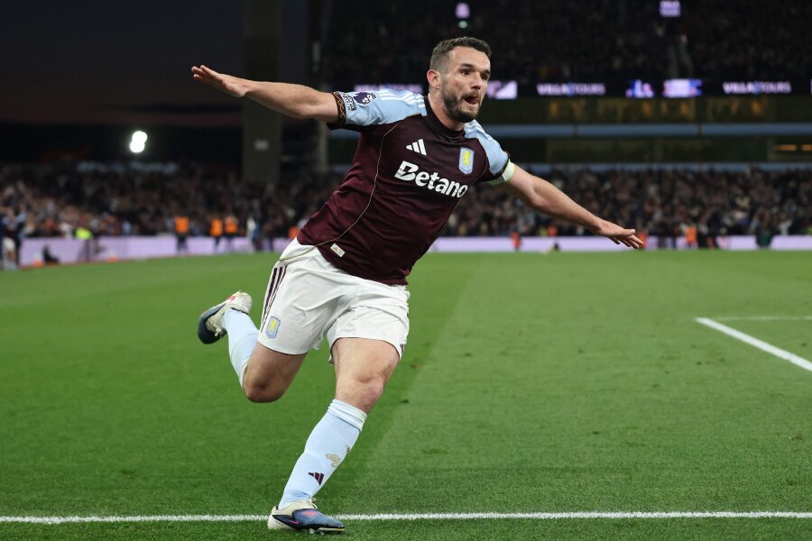 Aston Villa captain J. McGinn urged Prince William to celebrate the title.