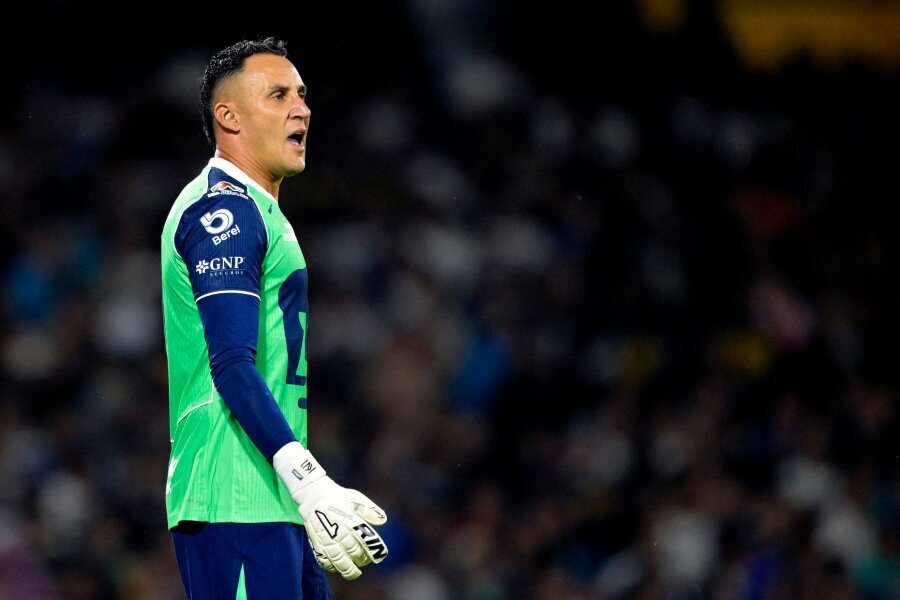 K. Navas dramatically lost the Mexican champion title with 'Pumas' at the last minute.