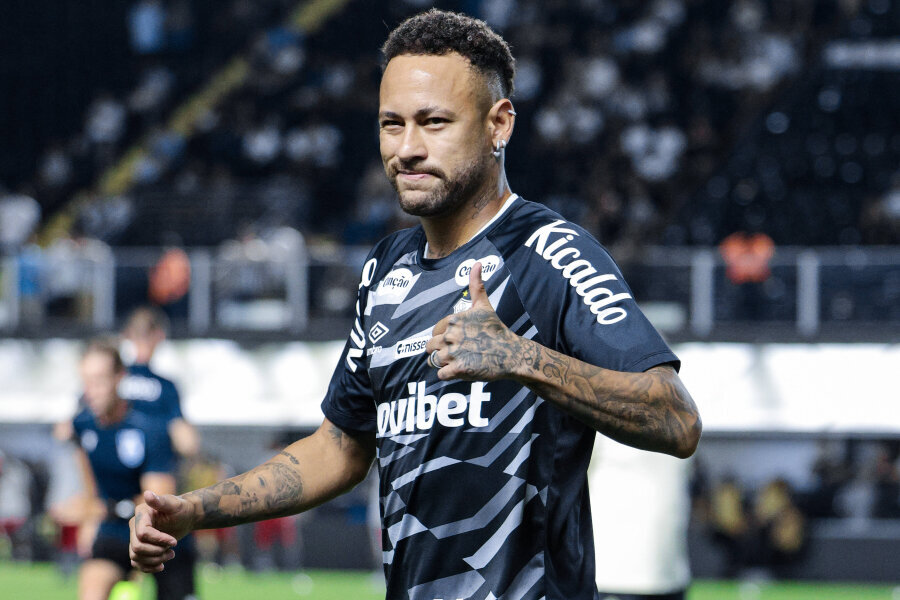 Neymar may miss the start of the World Championship