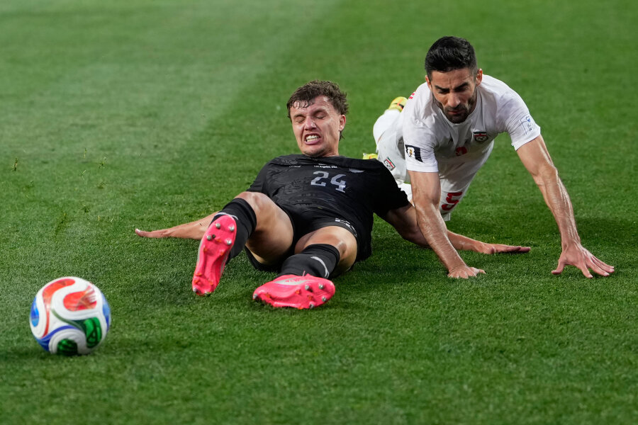 Goals were recorded in the match between Iran and New Zealand.