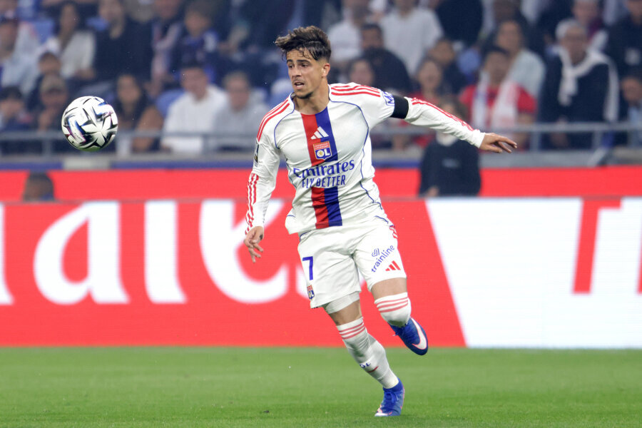 A. Moreira will spread his wings to Leverkusen