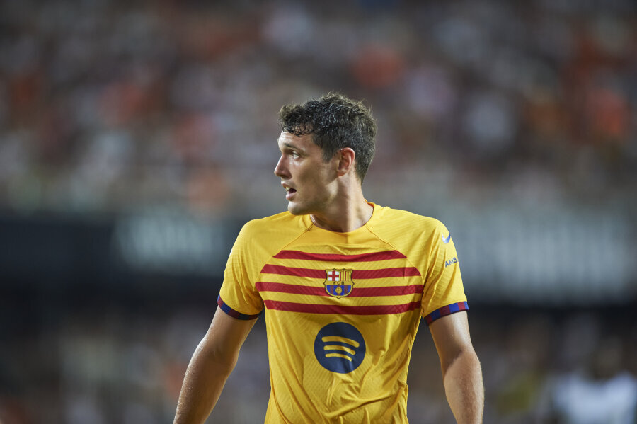 A. Christensen will remain at the Barcelona club for two more seasons.