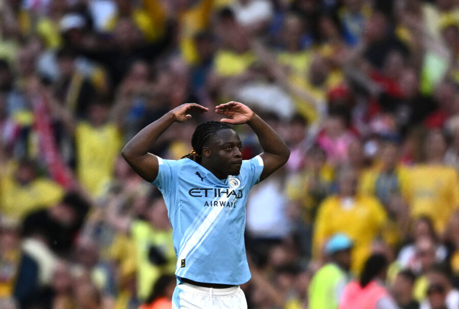 J. Doku will sign a long-term contract with the Manchester City team.