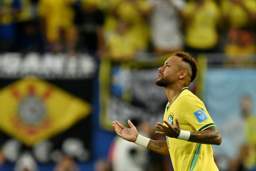Neymar returned, and Brazil sent Scotland to the edge of the abyss.