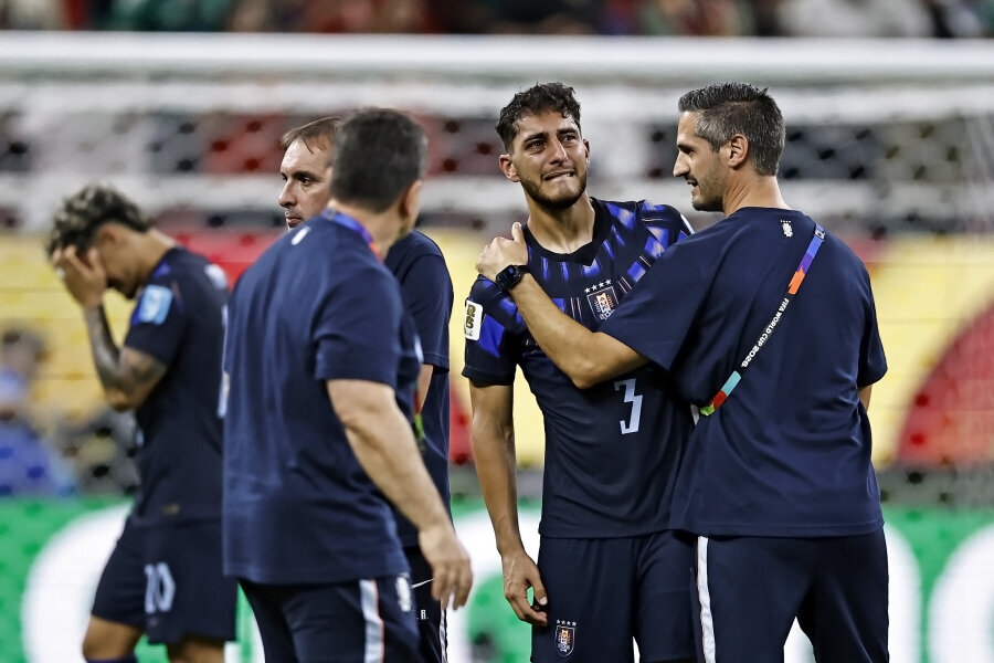 Uruguay has devised a penalty for football players eliminated early from the tournament.