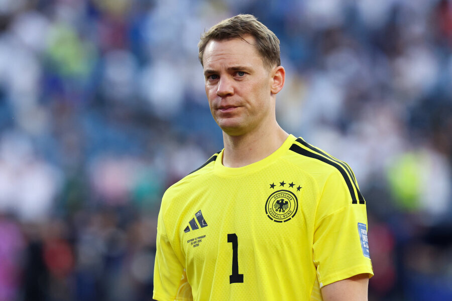 M. Neuer has once again retired from the national team