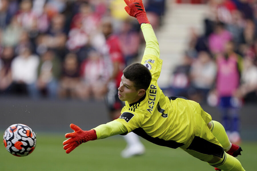 Arsenal signs a contract with a third goalkeeper