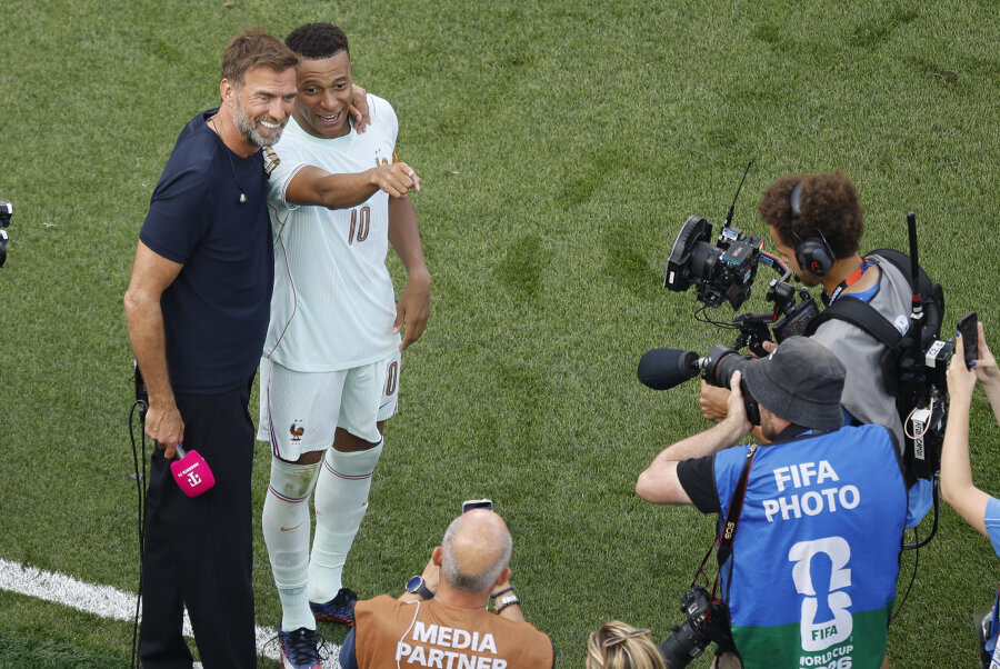 J. Klopp shared a warm moment with K. Mbappe and revealed how he almost lured the Frenchman to Liverpool.