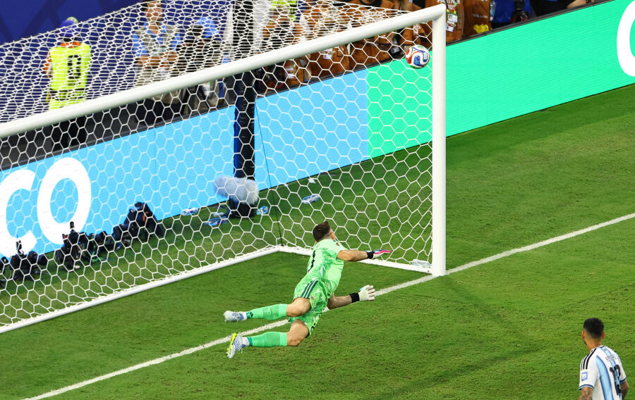 Official: Cabral's strike against Argentina selected as World Championship goal