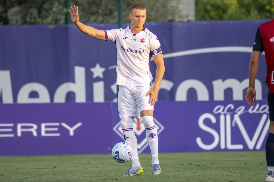 Defender P. Comuzzo will move to the Torino club.