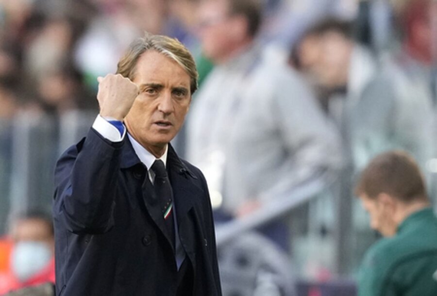 R. Mancini returns to lead the Italian national team
