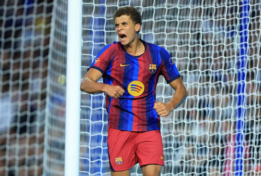 Friendly match: "Barca" lost to the English in penalties, "Sporting" showcased their strength.