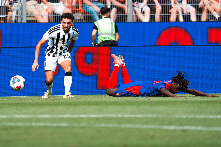 J. Mario will join Fiorentina on a rental basis.