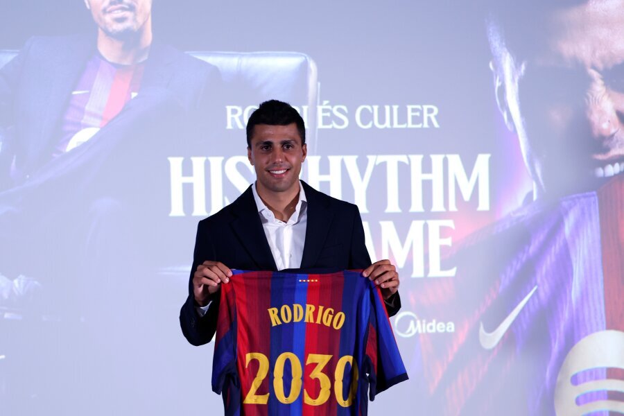 Rodri officially introduced as the new player for Barcelona