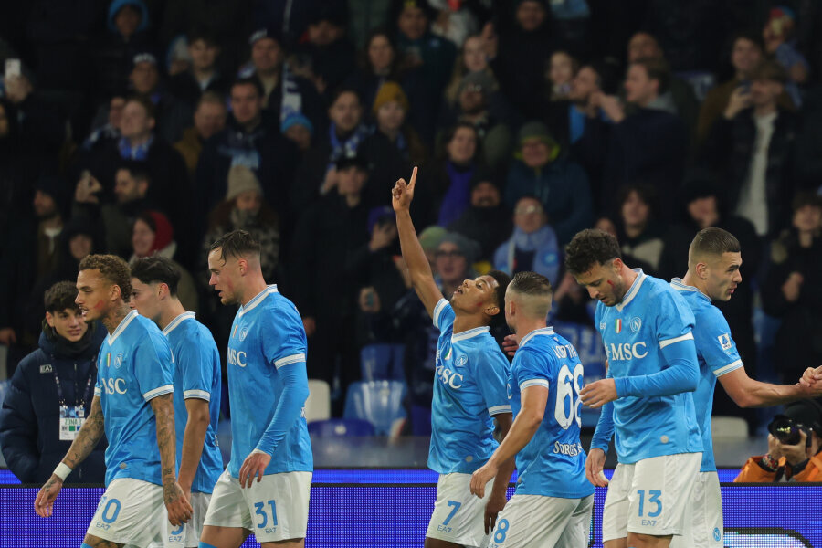 K. De Bruyne-led Napoli team achieved victory at the end.