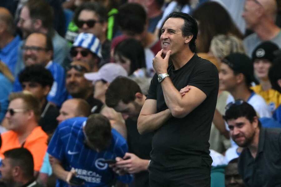 Aston Villa crushed at Brighton's fortress