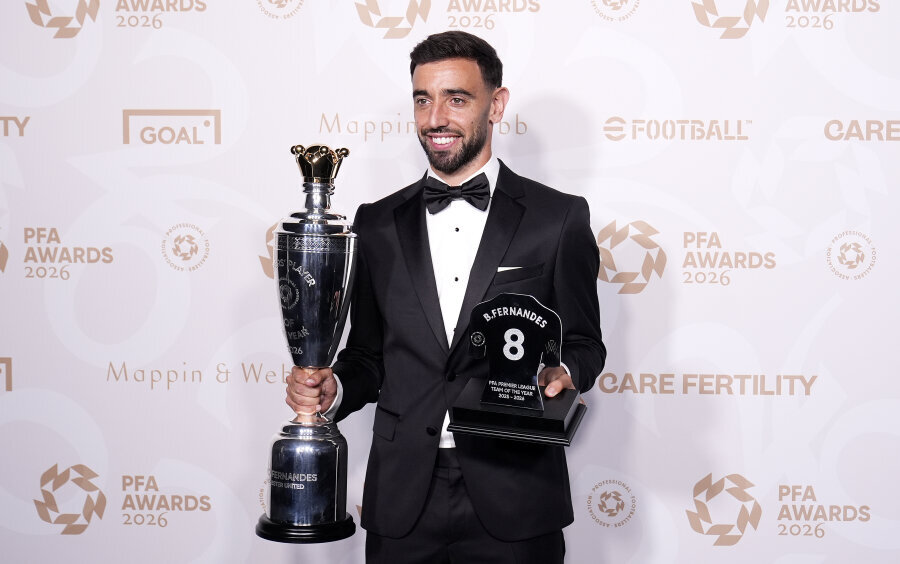 B. Fernandes named Premier League Player of the Year