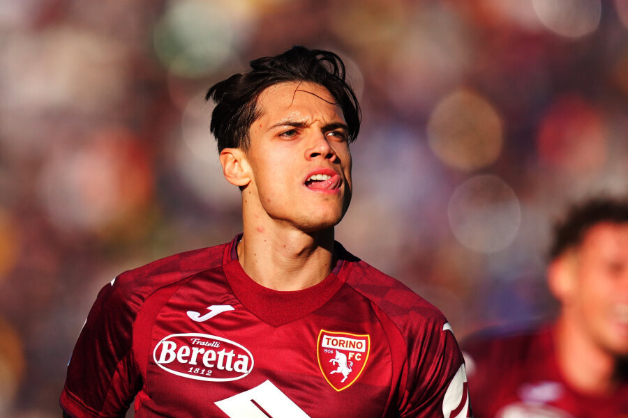 S. Ricci will move to 'Como' on a rental basis.