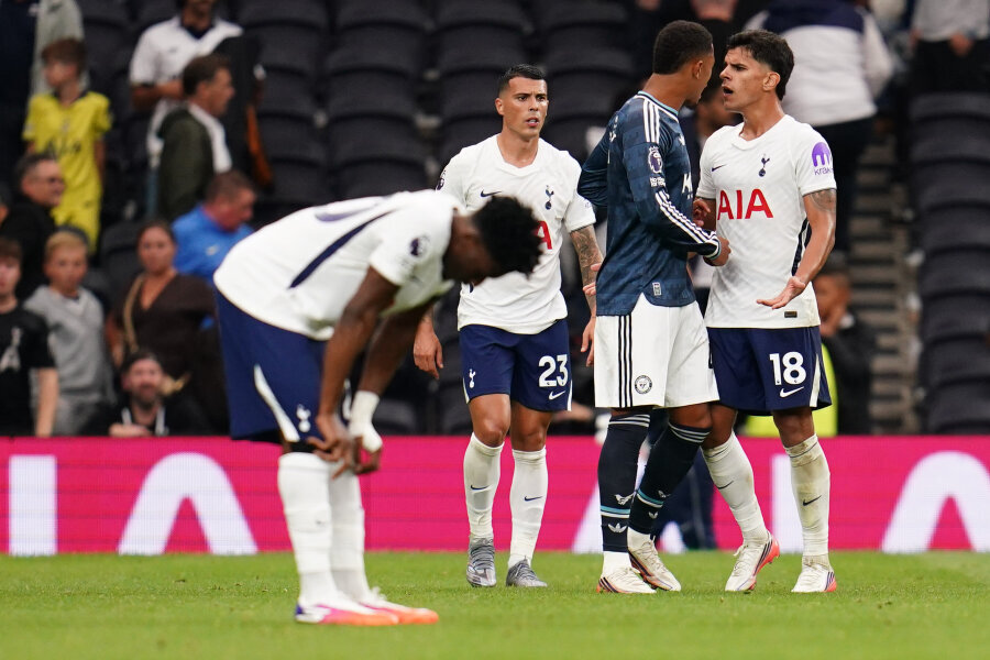 The Tottenham club's season started with another defeat.