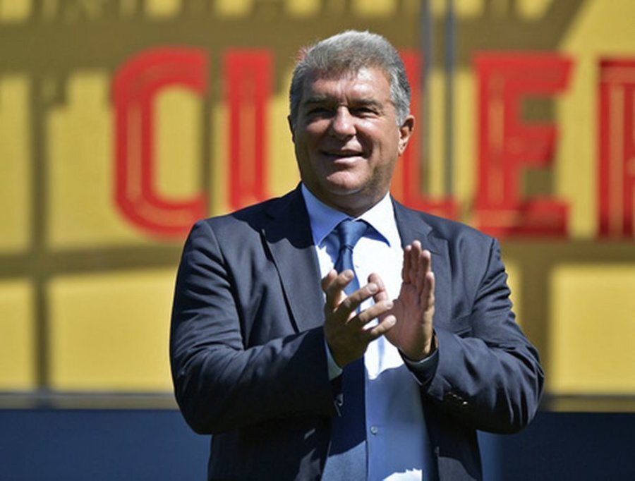 J. Laporta did not hide his ambitions to win all titles