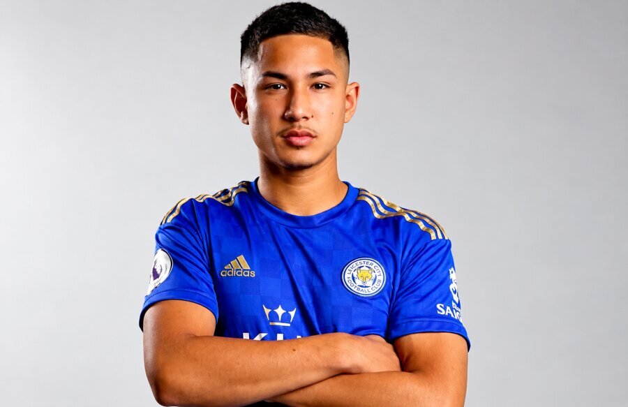 The richest football player in the world has been unable to find a new team for three months.