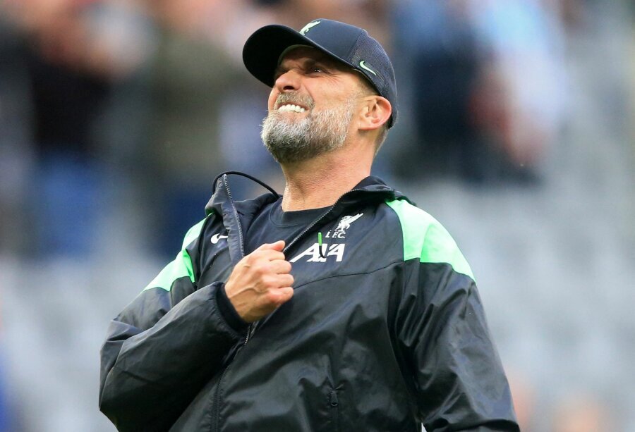 J. Klopp introduces strict rules in the German national team