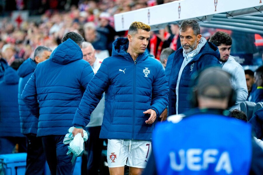 J. Jesus commented on the decision to leave C. Ronaldo on the bench.