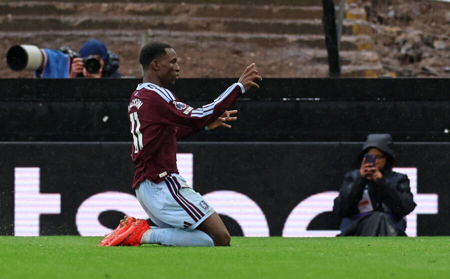 Aston Villa handed Man City their first defeat