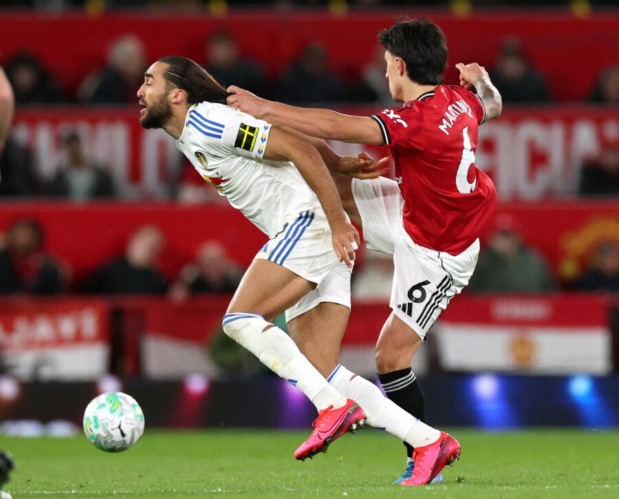 Man Utd will try to solve their striker problem in January